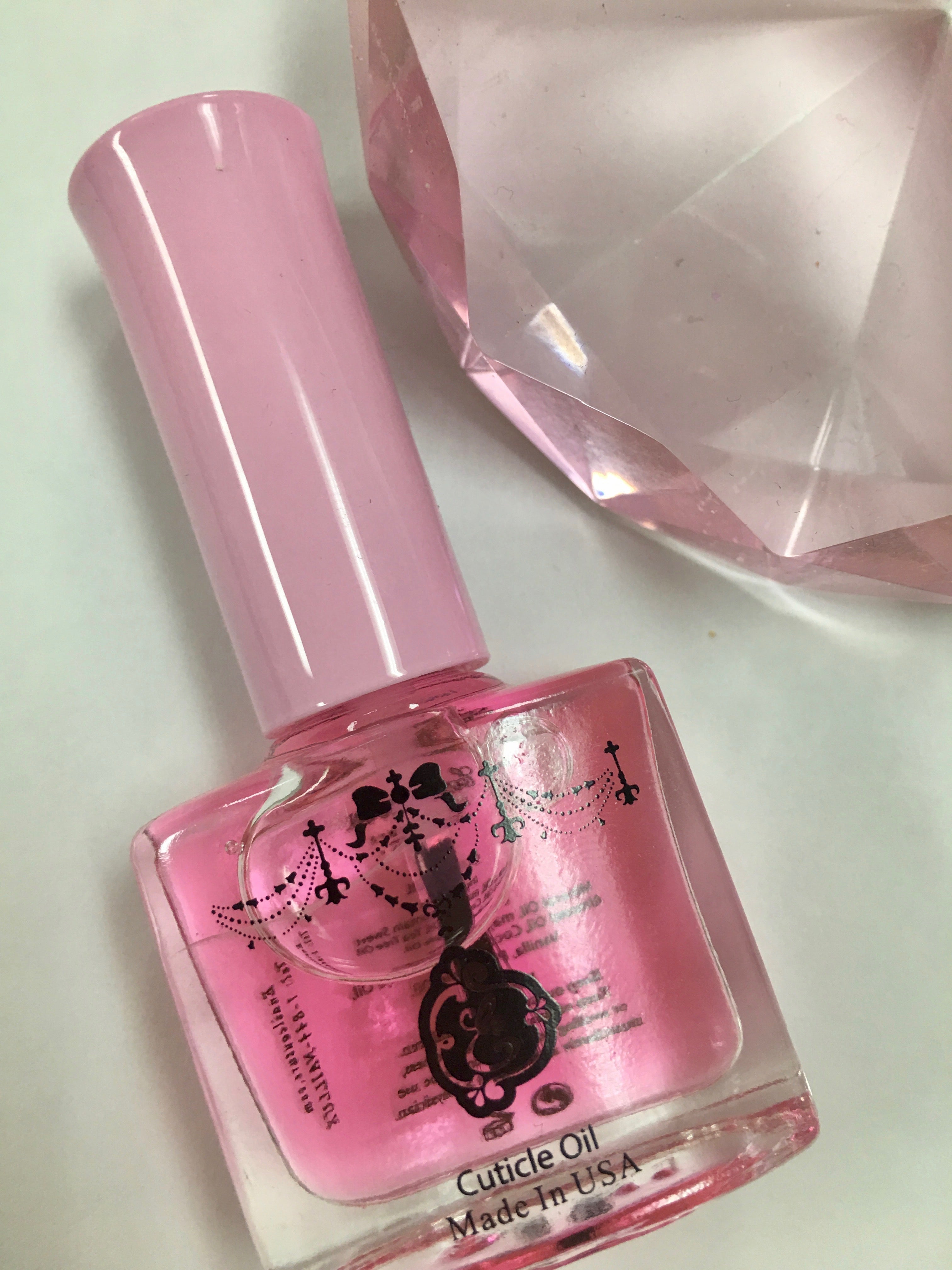 Cotton Candy Cutie Cuticle Oil ~! (Cuticle Oil Vitamin E Vitamin B Nail Strengthener Cuticle Revitalizing Oil-Nourish, Soothe & Moisturize-Nourishes and Moisturizes Dry Nails and Cuticles.)