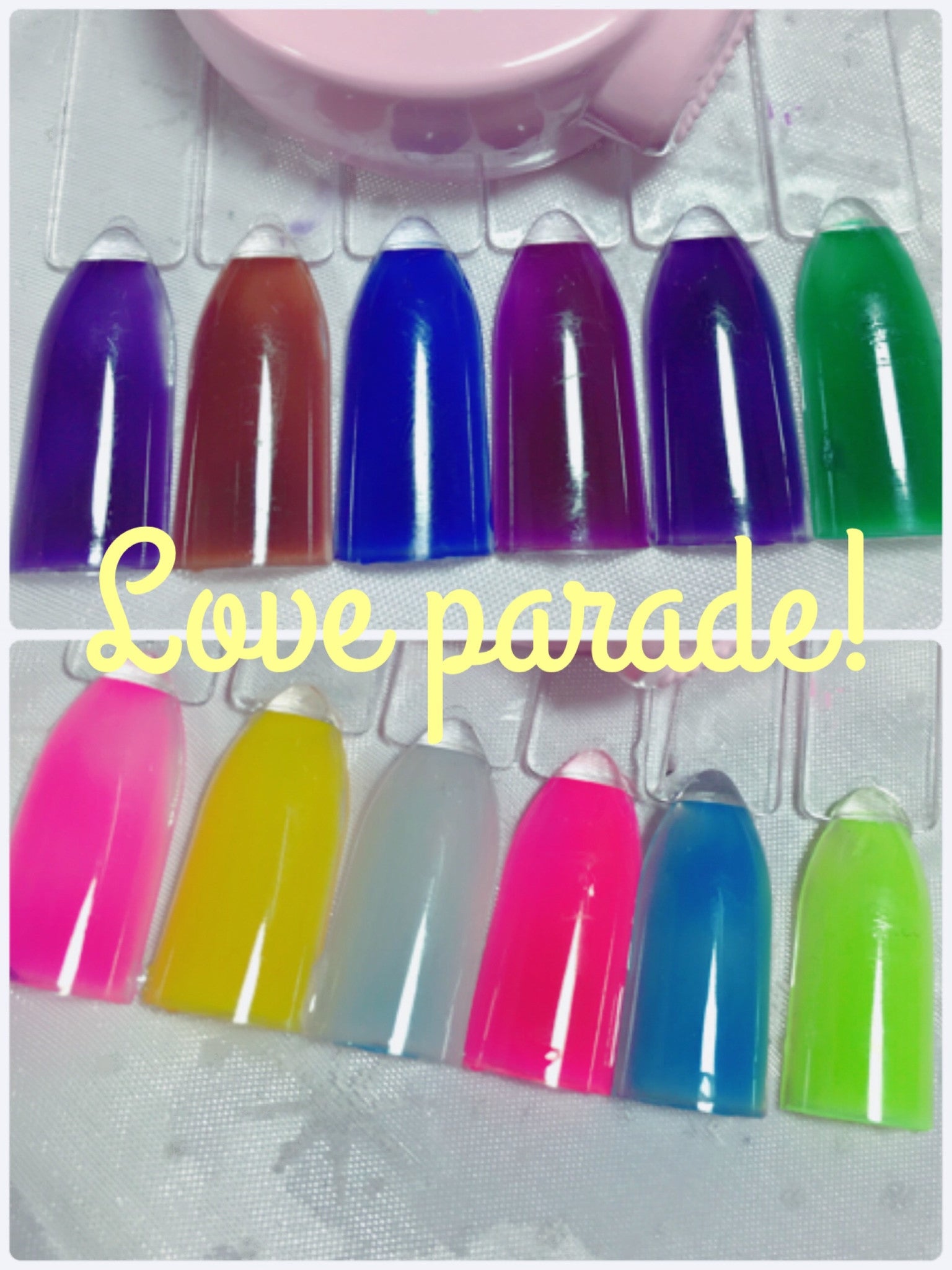 Love Parade, Color changing precious minerals (Soak Off Nail Gel Color Changing Mood Gel Polish Temperature Change)