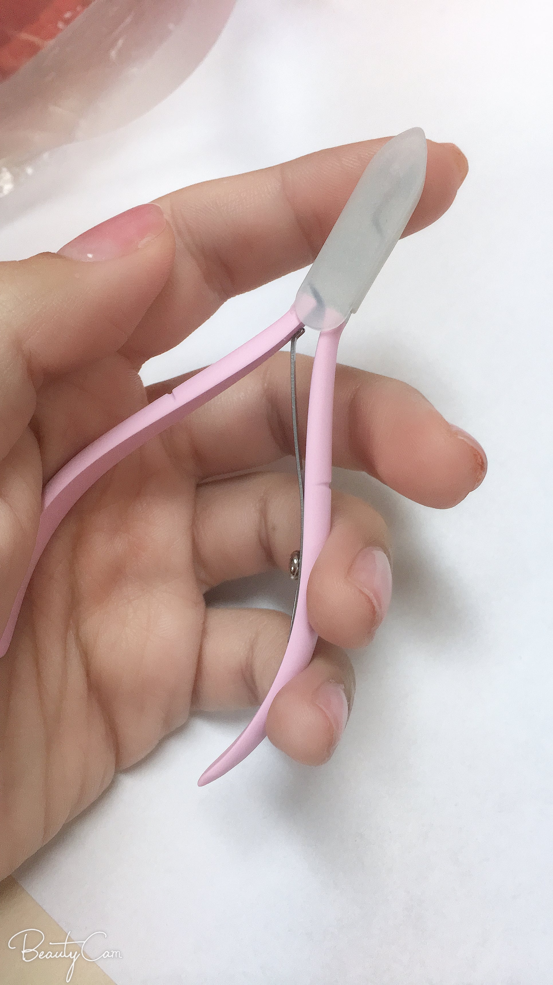 Pink cuticle nipper!~ new 2019 (Cuticle Nippers Stainless Steel Cuticle Clippers Cutter Remover Pedicure Manicure Nail Tool)