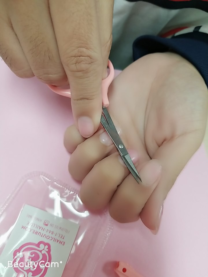 pink scissors with free cap !(cuticle scissors, nail art tool multi pu